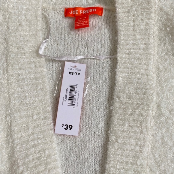 Oversized Button Up Cardigan - Picture 4 of 8